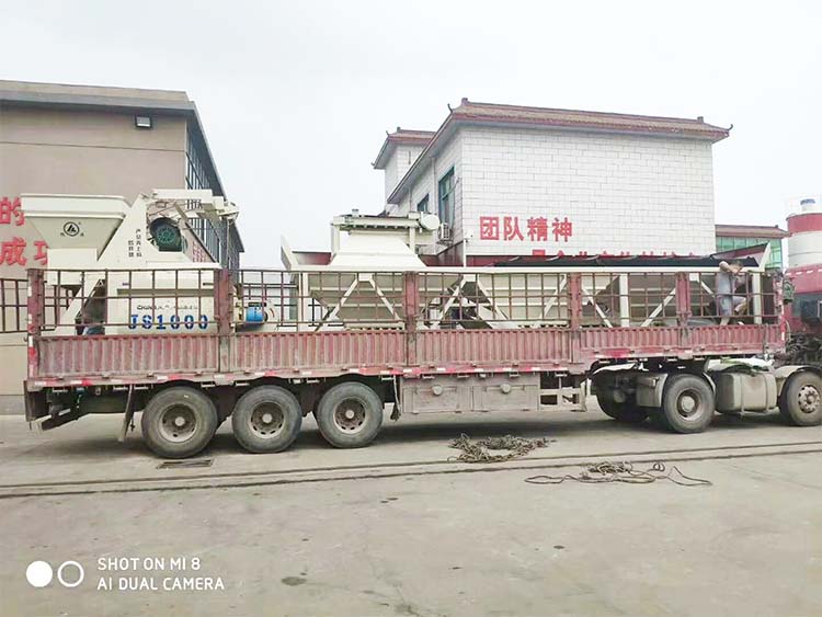 50型（中国）有限责任公司装车发货，小型搅拌站发往湖南